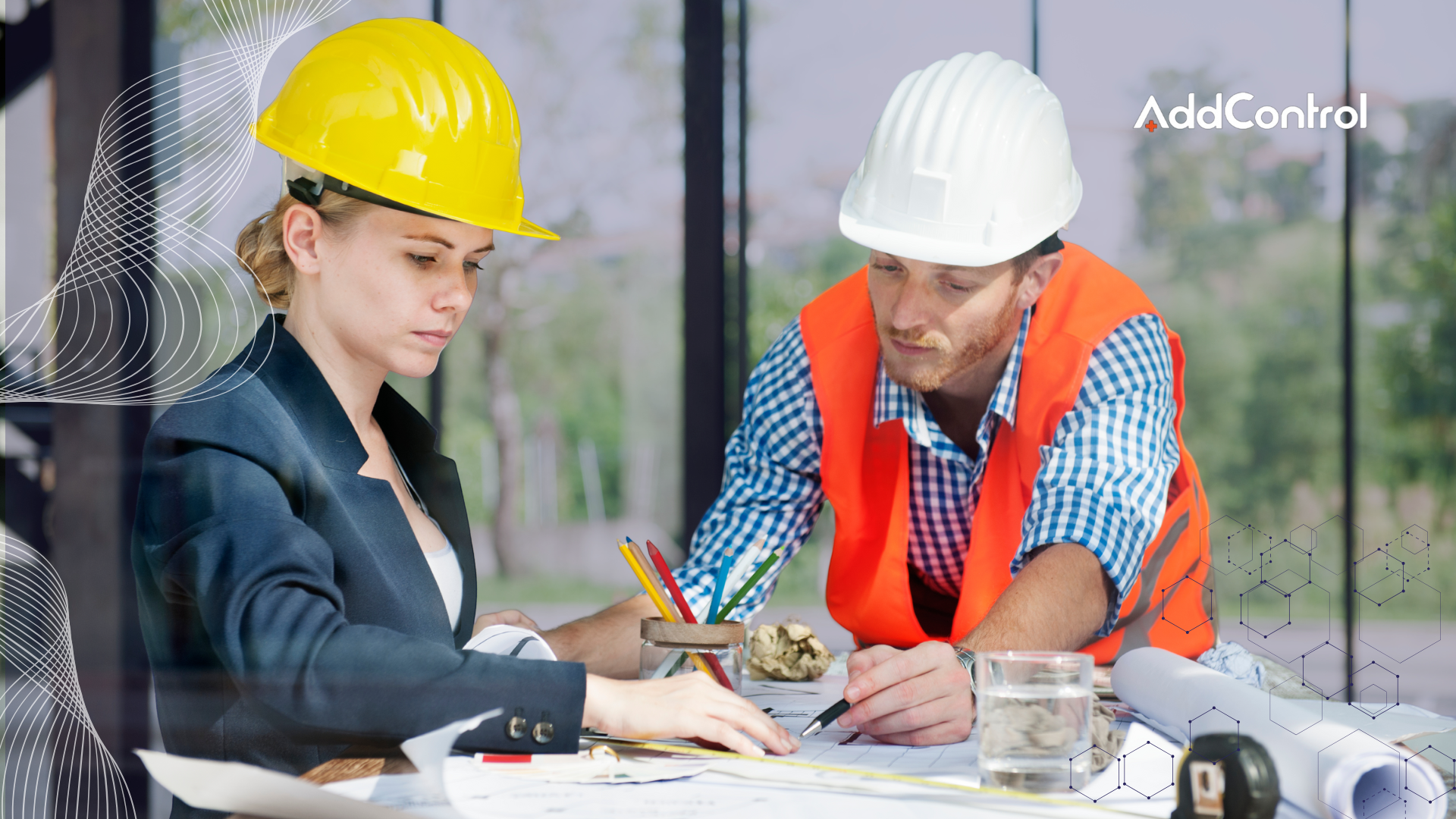 Ingenieros trabajando con AddControl sobre los Precios unitarios de construcción